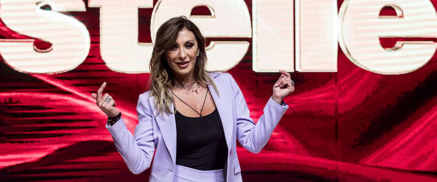 Sabrina Salerno, avanti donne: “Giorgia Meloni era l’amore di mio marito. Ce l’ha fatta, ammiro la sua forza” Sabrina Salerno, avanti donne: “Giorgia Meloni era l’amore di mio marito. Ce l’ha fatta, ammiro la sua forza”