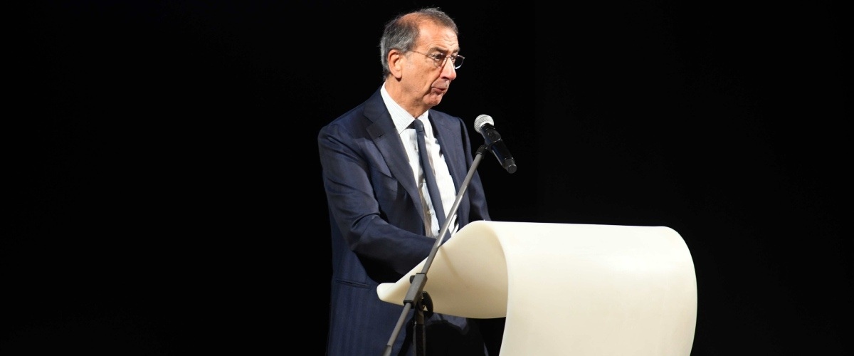 Terremoto giudiziario a Milano, FdI chiede le dimissioni di Sala: «La misura è colma». Ma il sindaco tace Terremoto giudiziario a Milano, FdI chiede le dimissioni di Sala: «La misura è colma». Ma il sindaco tace