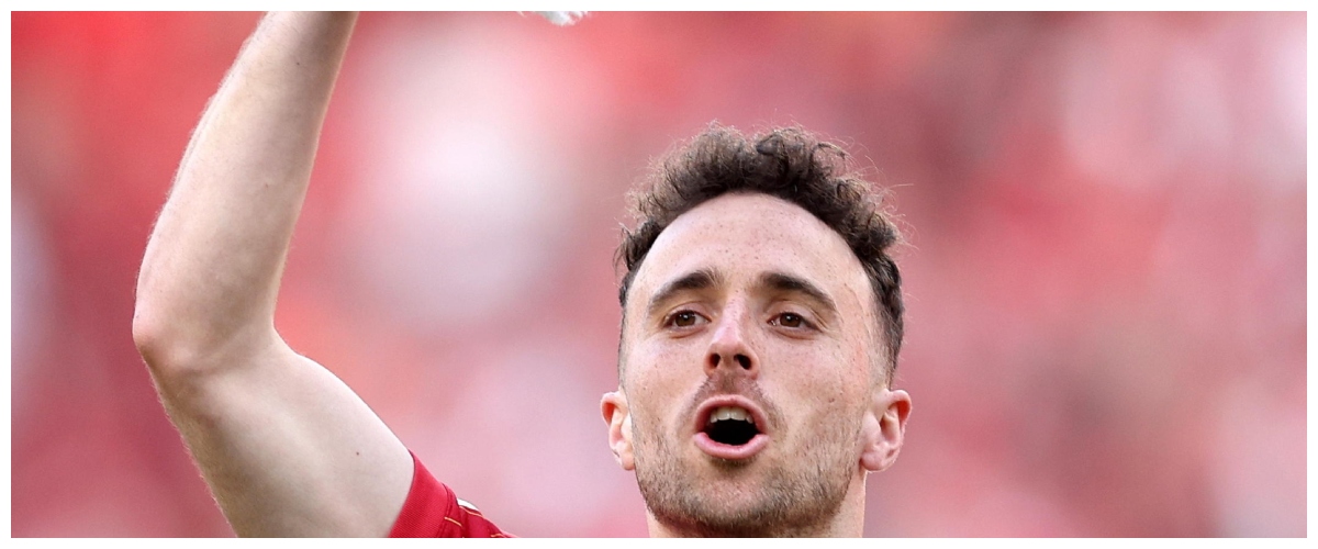 Tragedia in Spagna: muore Djogo Jota, calciatore e “stella” del Liverpool. Si era sposato dieci giorni fa