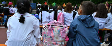 Fa caldo? I docenti “ambientalisti” propongono di tenere chiuse le scuole anche a settembre. L’Italia ha il record di ferie estive…