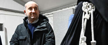 Toghe “in rosso”? Spunta un buco per gli “show” contro il governo con Schlein, Conte e “Cetto La Qualunque”