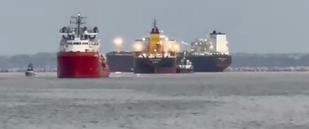 Migranti, allarme tubercolosi sulla Ocean Viking: la Ong protesta, ma il Viminale tiene duro sulla linea della sicurezza Migranti, allarme tubercolosi sulla Ocean Viking: la Ong protesta, ma il Viminale tiene duro sulla linea della sicurezza