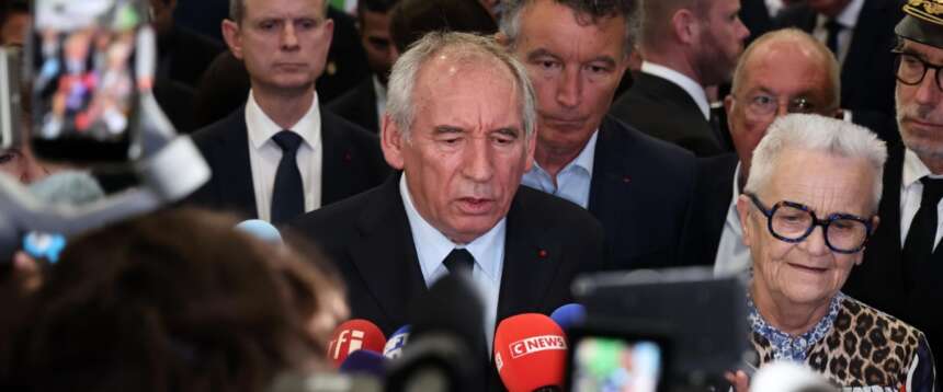 Bayrou, sull’orlo di una crisi (non solo) di nervi, contro l’Italia. Palazzo Chigi: infondate le accuse di dumping fiscale (video) Bayrou, sull’orlo di una crisi (non solo) di nervi, contro l’Italia. Palazzo Chigi: infondate le accuse di dumping fiscale (video)