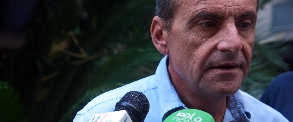 Calenda elogia Meloni e attacca il M5S: “Giorgia politica pura e capace”. Fico? Non lo supporto. Prima di ...