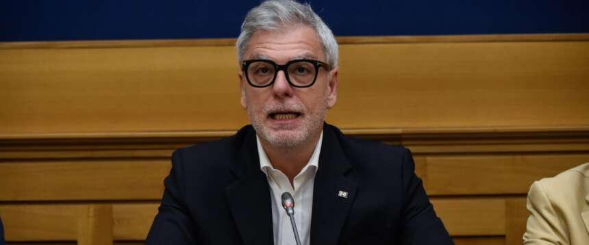 Cinema, Mollicone rilancia i dati e smentisce la narrazione catastrofista della sinistra Cinema, Mollicone rilancia i dati e smentisce la narrazione catastrofista della sinistra