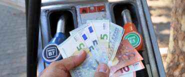 Ferragosto, ventata d’aria fresca sui prezzi dei carburanti: gasolio e benzina mai così bassi dal 2021. I dati del Ministero delle Imprese