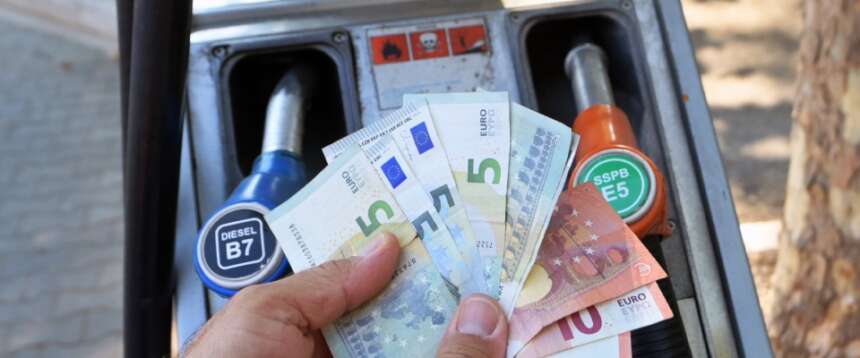 Ferragosto, ventata d’aria fresca sui prezzi dei carburanti: gasolio e benzina mai così bassi dal 2021. I dati del Ministero delle Imprese