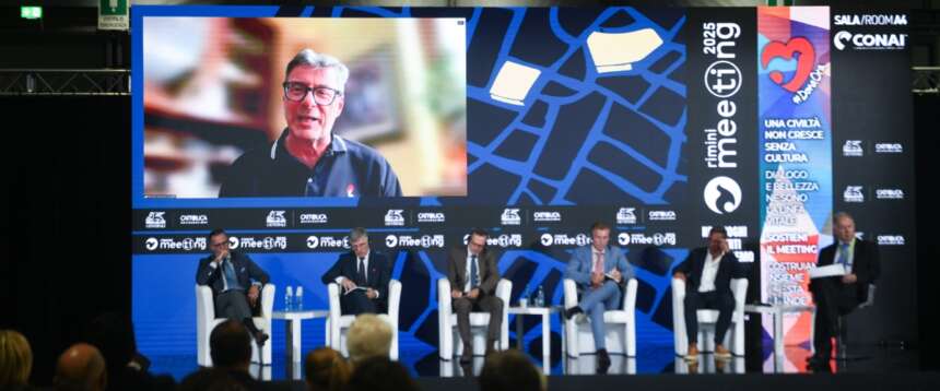 Giorgetti rivendica i risultati: “Abbiamo lavorato mattone dopo mattone. Tutto si tradurrà in benefici per le famiglie” Giorgetti rivendica i risultati: “Abbiamo lavorato mattone dopo mattone. Tutto si tradurrà in benefici per le famiglie”