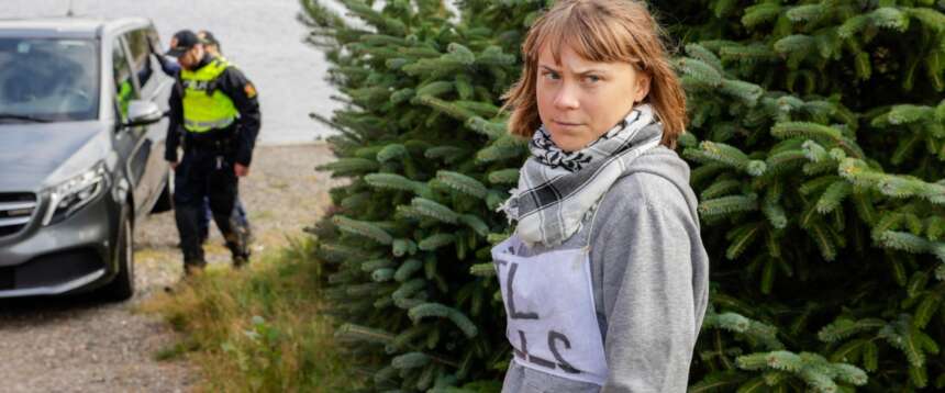Greta Thunberg, la protesta contro i carburanti si sposta in Norvegia ma fa un buco nell’acqua… ops, nel petrolio