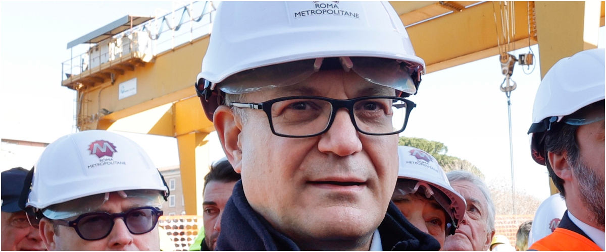 Gualtieri, cancel culture all’amatriciana: butta 800mila euro per cambiare i nomi delle fermate della metro C in salsa woke Gualtieri, cancel culture all’amatriciana: butta 800mila euro per cambiare i nomi delle fermate della metro C in salsa woke
