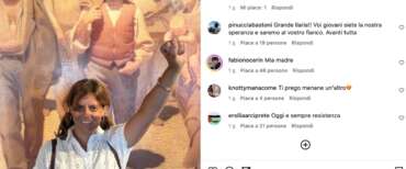 “Abbassa quel pugno, rispetta i comunisti veri”: Ilaria Salis davanti al Quarto Stato fa infuriare pure i compagni