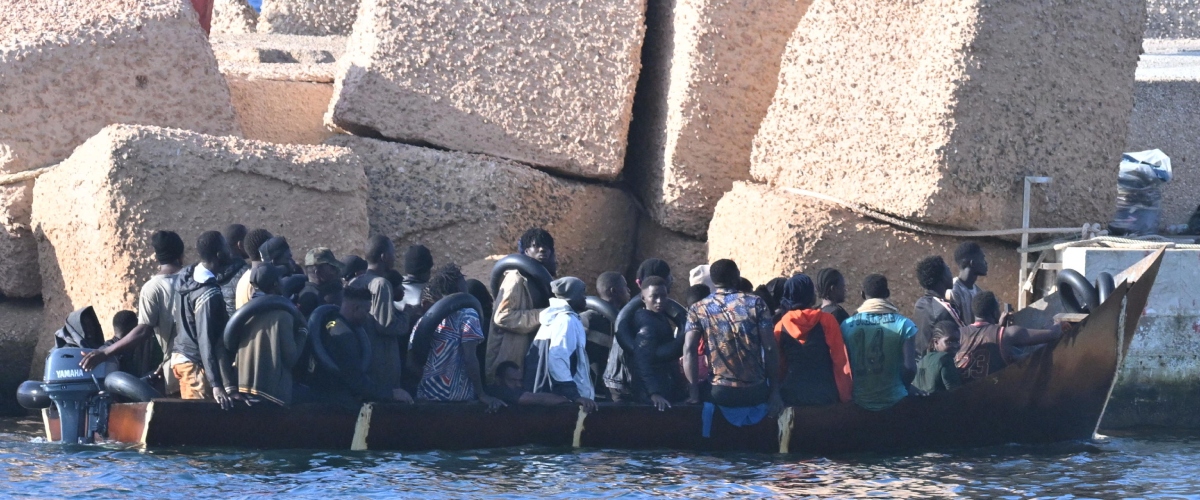 migranti naufragio a lampedusa parte lo sciacallaggio vergognoso della sinistra gasparri colpa degli scafisti e di chi li incoraggia