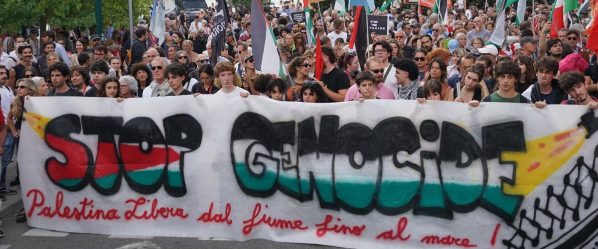 Manifestazione Pro-Pal per Gaza alla Mostra del Cinema di Venezia, in scena il solito copione “rosso”