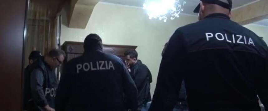 “Ti offro un lavoro”, poi l’orrore: un afghano sequestra e stupra una 21enne. Lei riesce ad incastrarlo