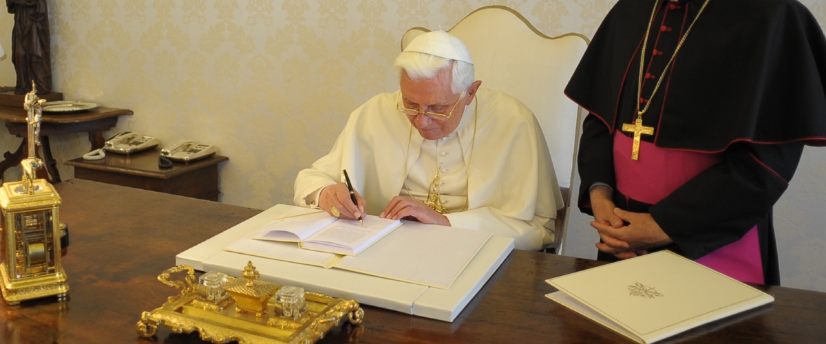 la mia rinuncia perfettamente valida la lettera inedita di benedetto xvi analizzata dall8217autore del codice ratzinger conferma la sede impedita