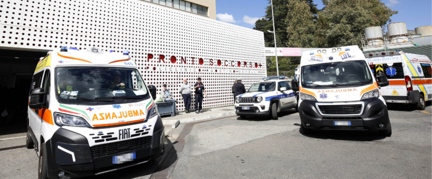 Viterbo bimbo cade dall’auto Viterbo bimbo cade dall’auto