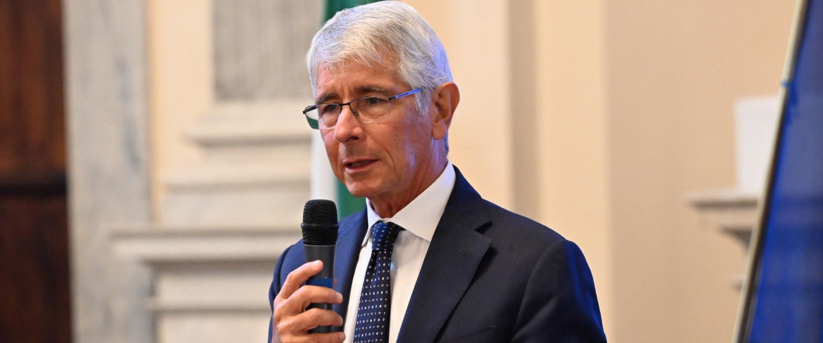 Calcio, Abodi sui nuovi stadi: «È il momento dei fatti. Altri li hanno già realizzati, non è difficile: adesso tocca a noi» Calcio, Abodi sui nuovi stadi: «È il momento dei fatti. Altri li hanno già realizzati, non è difficile: adesso tocca a noi»