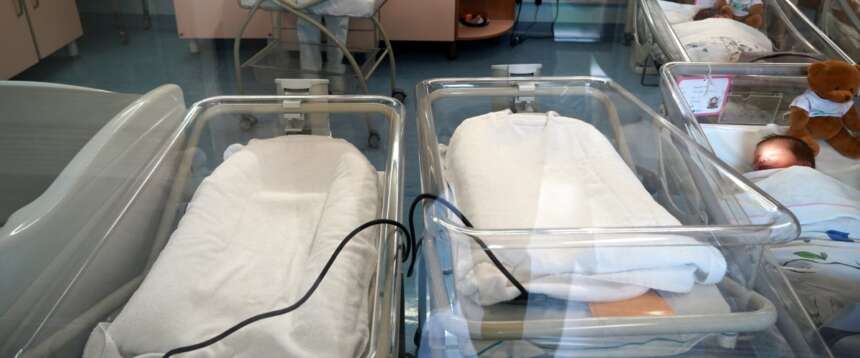 Operazione culle vuote, basta piagnistei sull’Italia che invecchia: è ora che programmi tv e dibattiti veicolino la bellezza del diventare genitore Operazione culle vuote, basta piagnistei sull’Italia che invecchia: è ora che programmi tv e dibattiti veicolino la bellezza del diventare genitore
