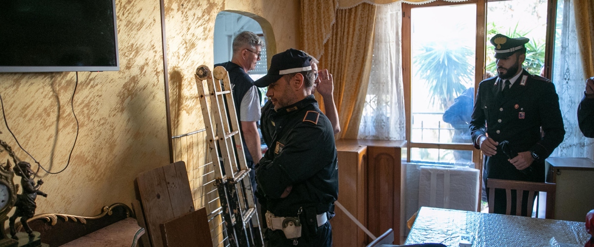 ladri di case il governo raddoppia si studia lo sfratto immediato anche per chi occupa le seconde case
