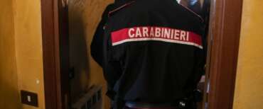Ladri di case ‘sfrattano’ una famiglia torinese in vacanza: cacciati in “tempo zero”. Meloni: il decreto sicurezza funziona