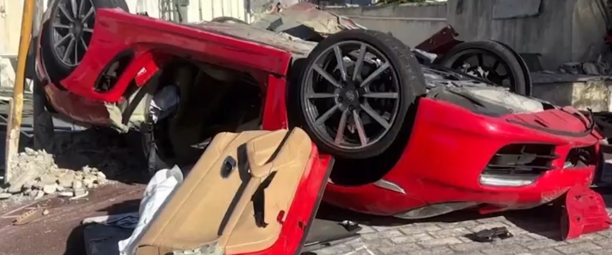 tre giovani rom rubano una porsche e si ribaltano un morto e due feriti gravi a tivoli video