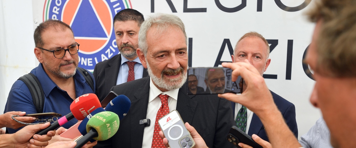 lazio 500mila euro per favorire l8217accesso alle spiagge ai disabili il governatore rocca per noi l8217inclusione non 232 uno slogan