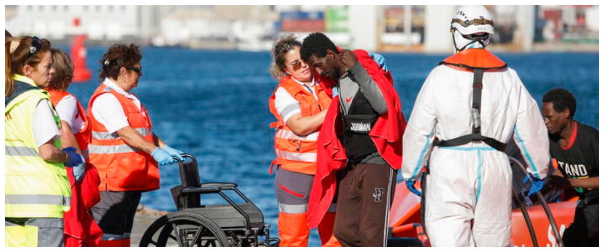 Ibiza e Formentera invase dai migranti: boom di sbarchi, i turisti scappano dalle isole, Spagna in tilt