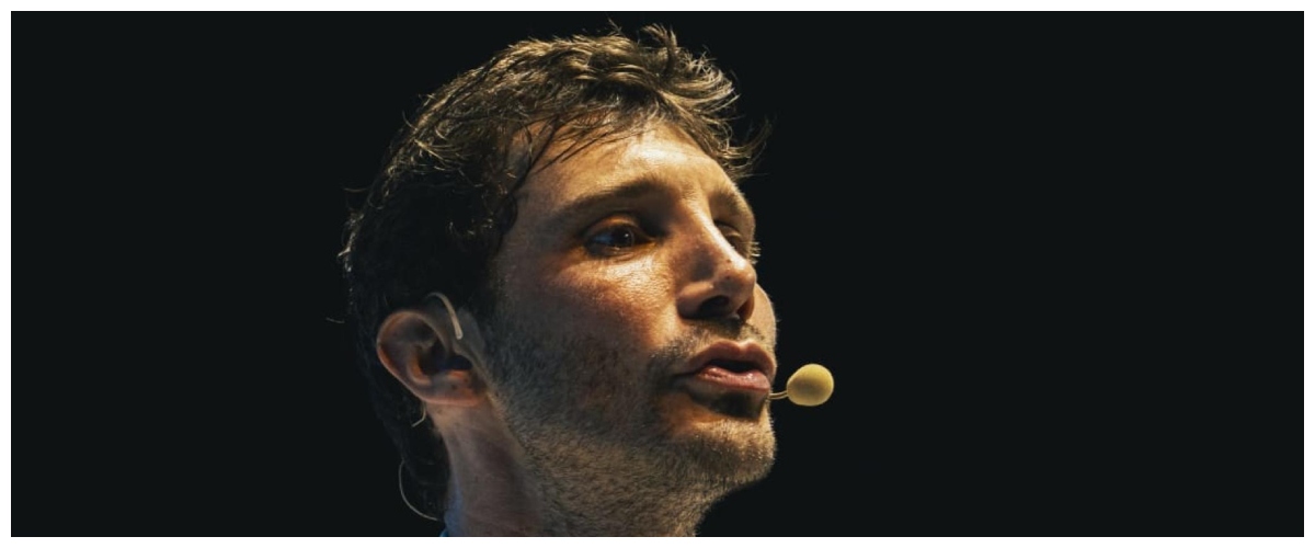 Rubato un video intimo di Stefano De Martino, arriva lo stop del Garante della privacy: vietata la diffusione