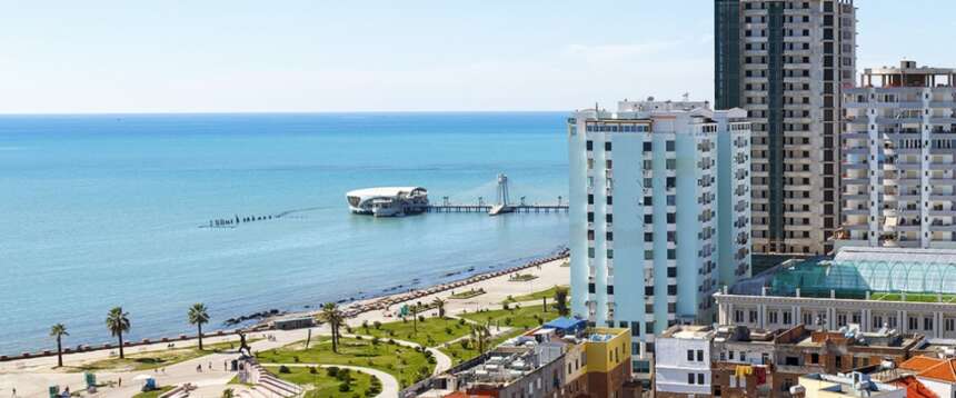 Turista italiana violentata in Albania sulla spiaggia dell’hotel. Arrestato un 26enne con precedenti penali