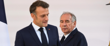 Bayrou Francia blocchiamo tutto
