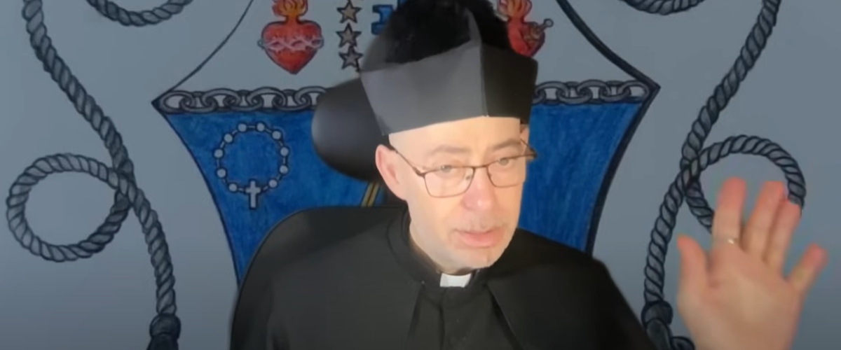 Don Leonardo Maria Pompei sospeso a divinis dal vescovo di Latina: il prete influencer punito per un video di troppo