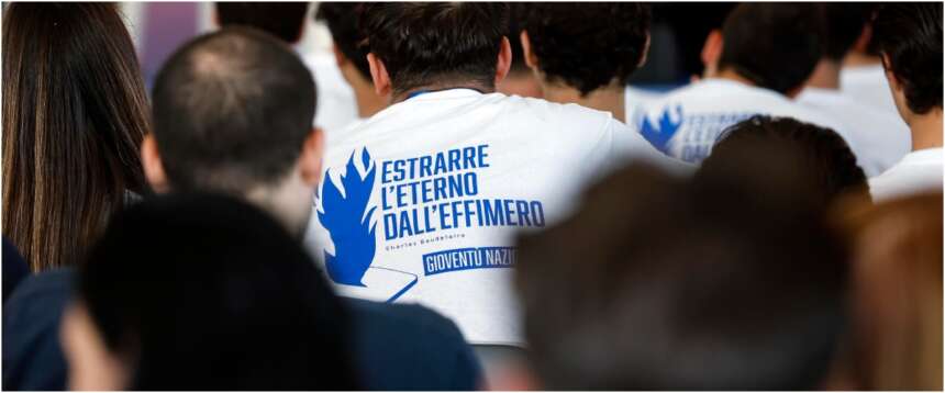 Estrarre l’eterno dall’effimero. La lezione di Fenix, contro ogni sottomissione