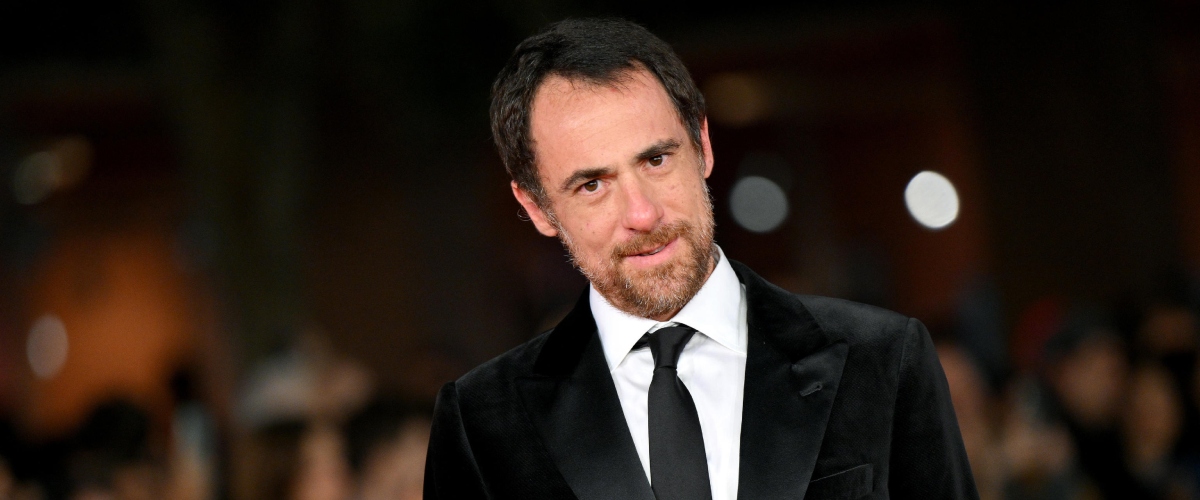 In merito all’articolo su Elio Germano, riceviamo la segnalazione di un errore e prontamente rettifichiamo