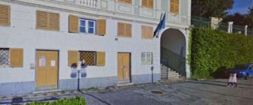 La scuola di Genova Voltri dove un bambino è precipitato dalla finestra, poi trasferito al Pediatrico Gaslini in condizioni critiche
