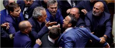 Chi ha paura della “giustizia giusta”? Opposizioni e Anm, l’alleanza dello status quo
