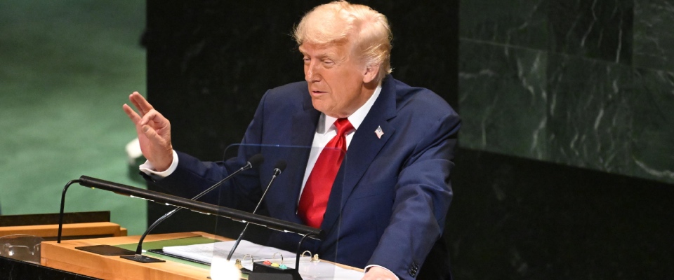 trump elogia zelensky e incoraggia l8217ucraina pu242 riconquistare i territori occupati mosca 232 una tigre di carta