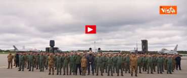 Crosetto omaggia i Top gun italiani che hanno intercettato i Mig russi (video). Entro il 2040 l’Italia avrà 140 “caccia” moderni