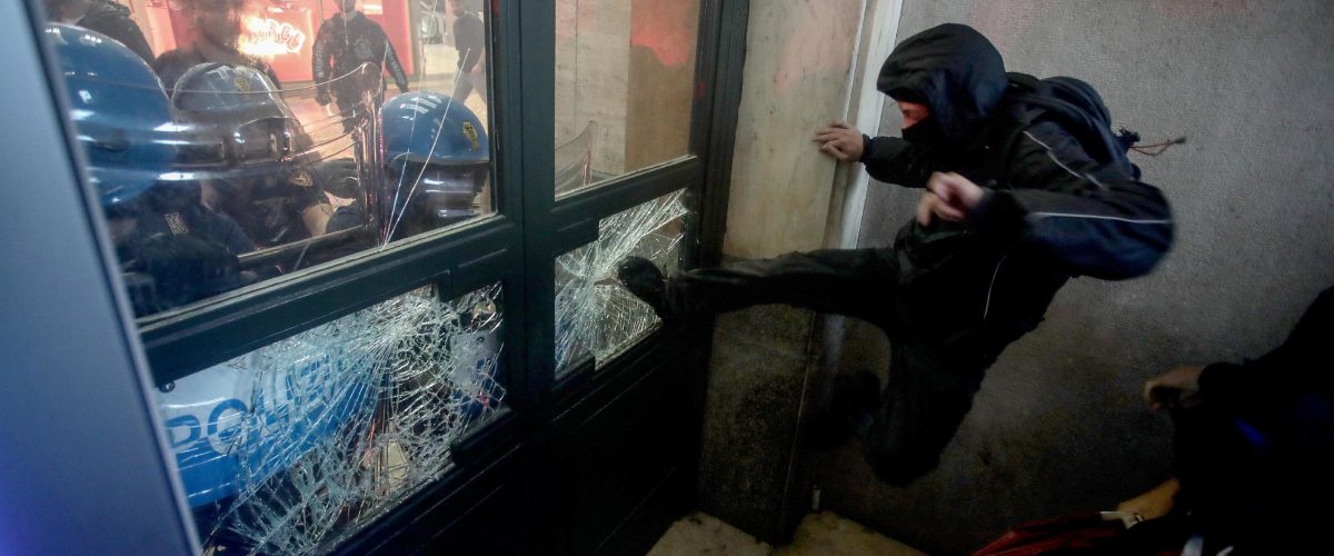 in piazza per gaza non 232 stata una rivolta sociale ma qualcuno ci spera8230