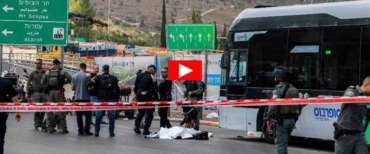 Strage a Gerusalemme: 5 morti per un attacco terroristico su un bus. Hamas festeggia: “Operazione eroica”