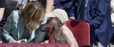 Giorgia Meloni con la figlia in una foto d’archivio