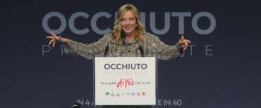 Fratelli di Calabria, orgoglio Meloni: “Il Sud è una locomotiva, l’Italia sta percorrendo una strada nuova”