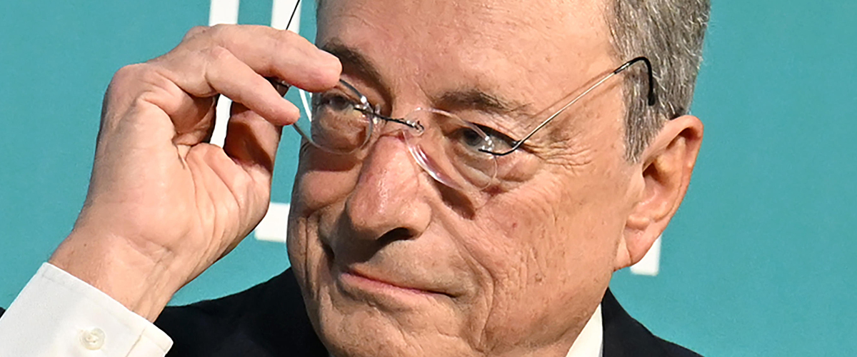 Niente “lacrime e sangue” e un’Europa dei popoli e non dei potenti. Com’è diversa la Meloni da Draghi… Niente “lacrime e sangue” e un’Europa dei popoli e non dei potenti. Com’è diversa la Meloni da Draghi…