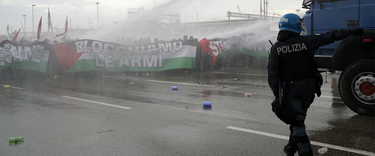 italia paralizzata e violentata dai pro pal assalti alla polizia lanci di pietre meloni bruciata e volantini br