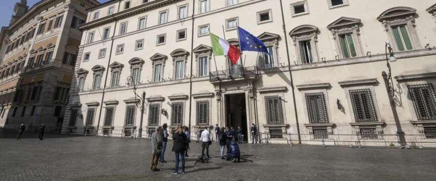 A Palazzo Chigi vertice di maggioranza sull’Autonomia, alla Camera calendarizzata l’Aula per premierato e autonomia: riforme avanti tutta