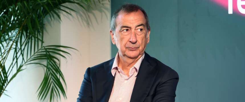 Quando sabato si svolgerà il corteo del Leoncavallo Giuseppe Sala sarà a Parigi