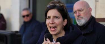 La convocazione della Direzione fa esplodere la guerriglia nel Pd