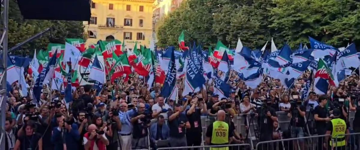 Ogni sondaggio una doccia fredda a sinistra: FdI resta inarrivabile, il Pd continua a perdere pezzi