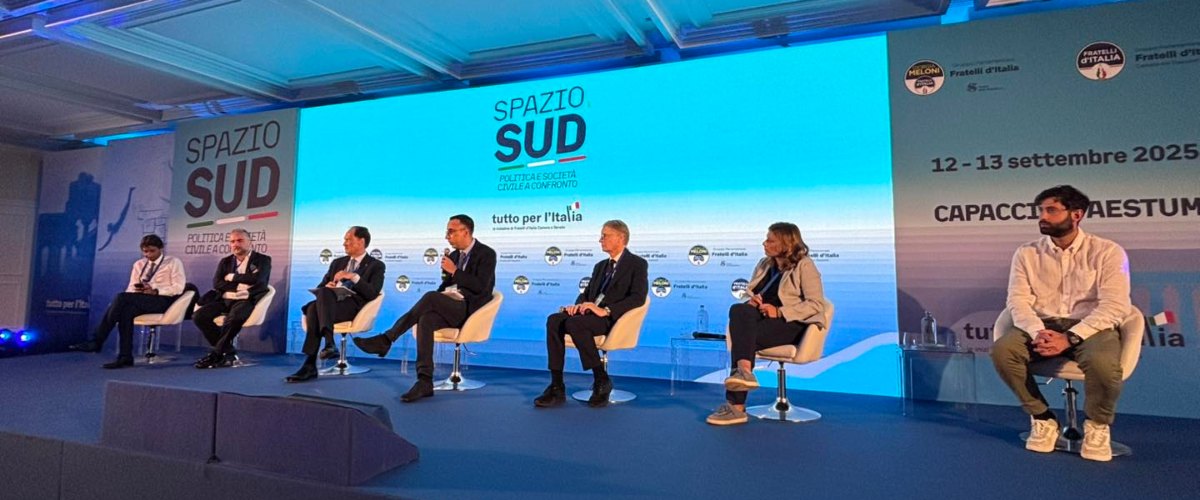 A “Spazio Sud” l’omaggio a Charlie Kirk. Malan: «Silenzio e giustificazioni sono agghiaccianti. La sua voglia di confronto sia d’esempio» A “Spazio Sud” l’omaggio a Charlie Kirk. Malan: «Silenzio e giustificazioni sono agghiaccianti. La sua voglia di confronto sia d’esempio»