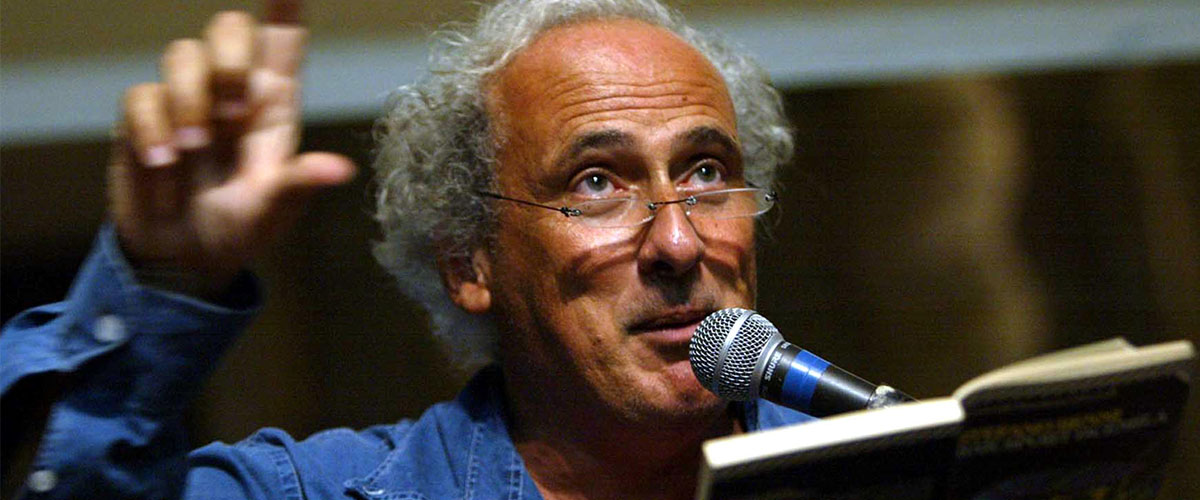Addio a Stefano Benni, il “compagno” satiro che faceva ridere colpendo la sinistra delle divisioni infinite Addio a Stefano Benni, il “compagno” satiro che faceva ridere colpendo la sinistra delle divisioni infinite