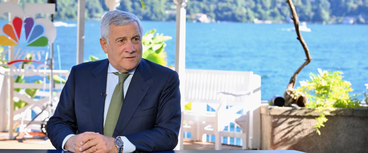 Tajani a Cernobbio: “Nessun accordo prima di Natale. Mandare i soldati è un errore, servono sanzioni mirate” Tajani a Cernobbio: “Nessun accordo prima di Natale. Mandare i soldati è un errore, servono sanzioni mirate”
